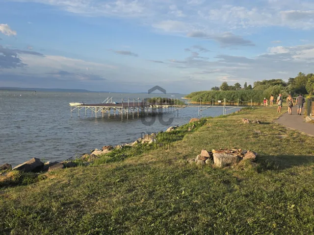 Eladó nyaraló Fonyód 25 nm