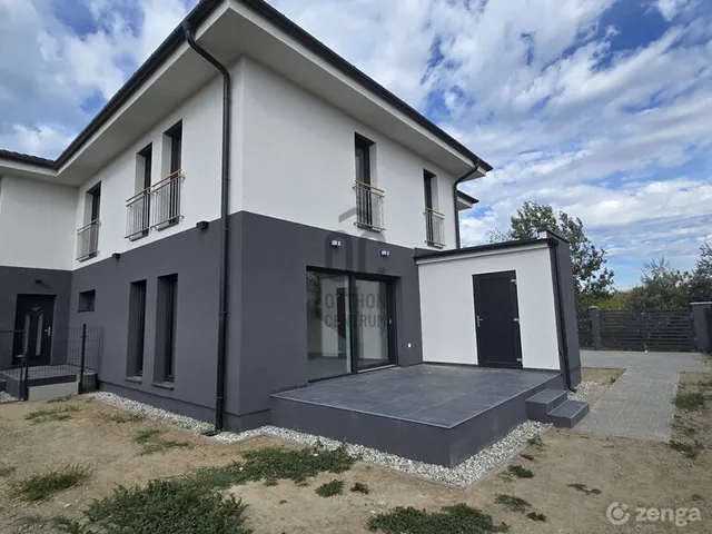 Eladó lakás Szántód 87 nm
