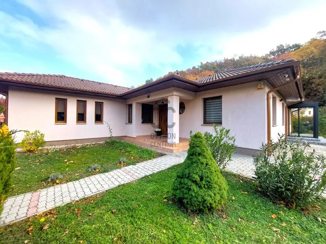 Eladó ház Balatonföldvár 138 nm