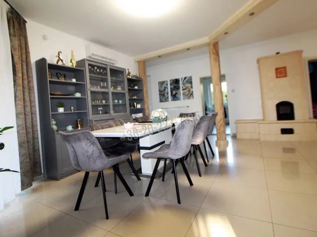 Eladó ház Ráckeve 270 nm