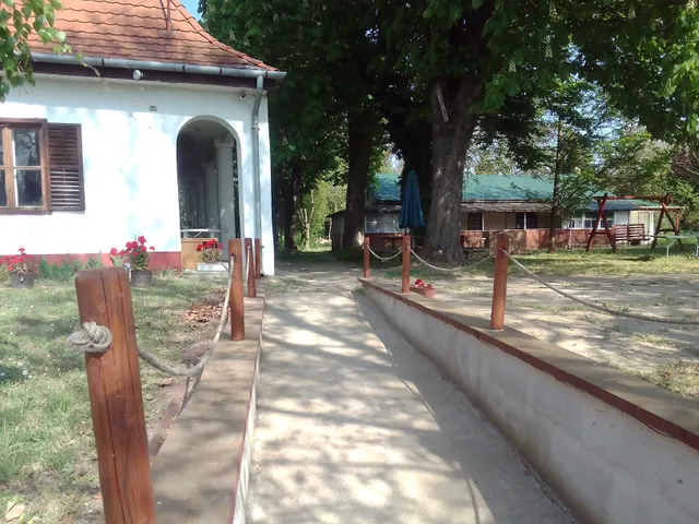 Eladó üdülő és hétvégi ház Ráckeve, Kerekzátony-sziget 310 nm