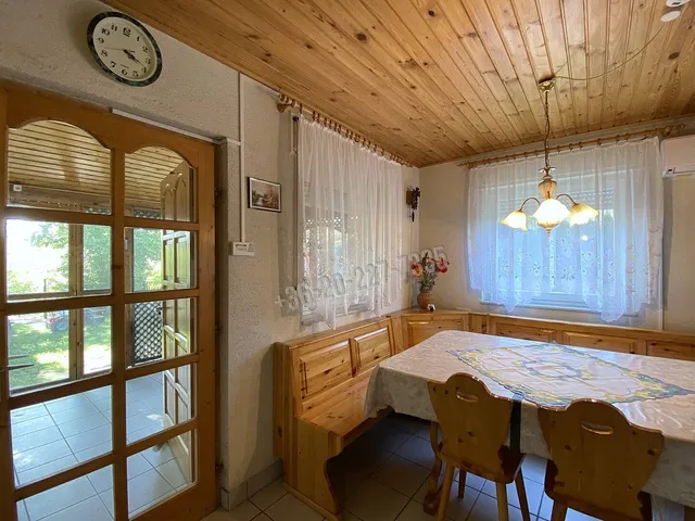 Eladó üdülő és hétvégi ház Szigetbecse 103 nm