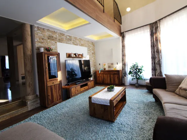 Eladó ház Ráckeve, Szulla 270 nm