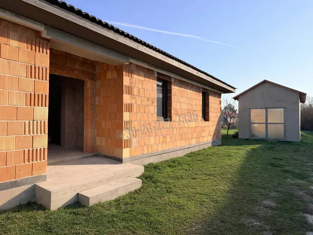 Eladó ház Makád 117 nm