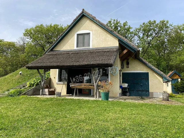 Eladó üdülő és hétvégi ház Örvényes 95 nm