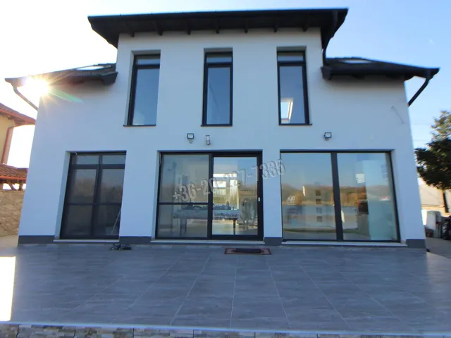 Eladó üdülő és hétvégi ház Szigetbecse 92 nm