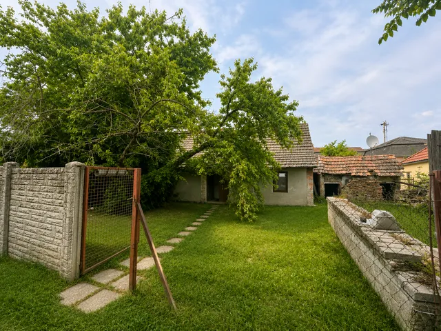 Eladó ház Kiskunlacháza 50 nm