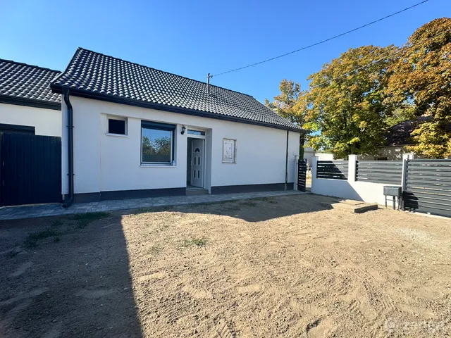 Eladó ház Kiskunlacháza 52 nm