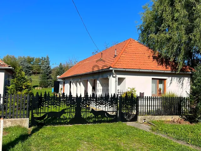 Eladó ház Ládbesenyő 110 nm
