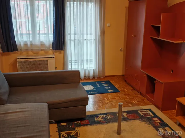 Eladó lakás Gyöngyös, Nyolcvanas lakótelep 54 nm