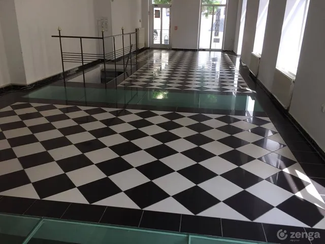 Eladó kereskedelmi és ipari ingatlan Veszprém 136 nm