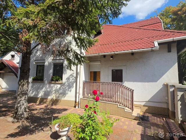 Eladó ház Szolnok, Belváros 144 nm