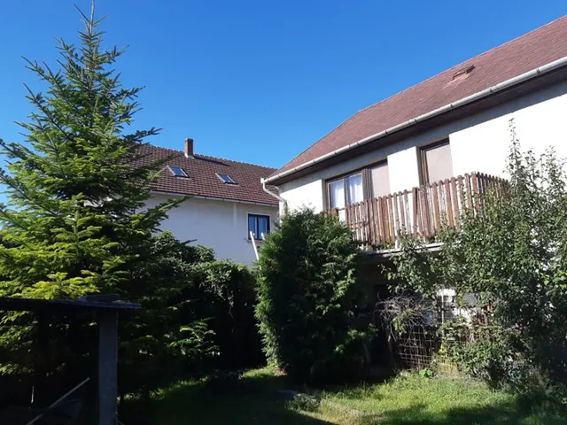 Eladó ház Pápa, Tókert 140 nm