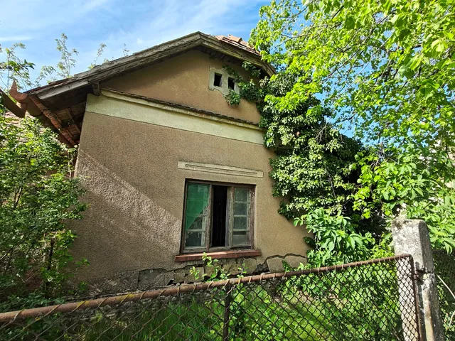 Eladó kereskedelmi és ipari ingatlan Gádoros 42 nm