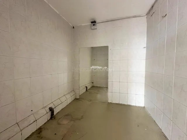Eladó kereskedelmi és ipari ingatlan Szombathely, Belváros 40 nm