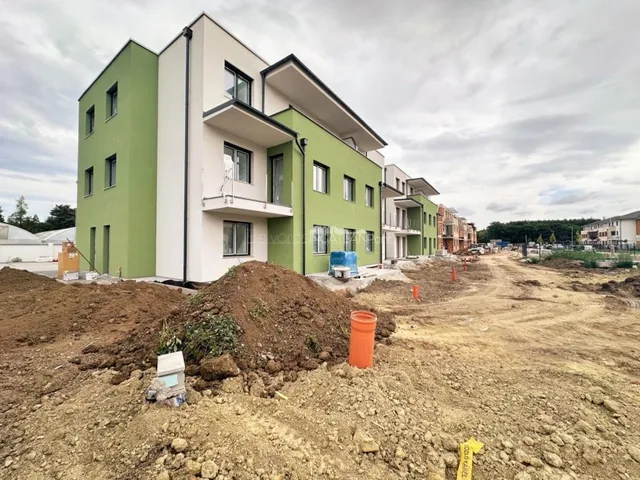 Eladó lakás Szombathely, Kámon 58 nm