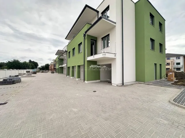 Eladó lakás Szombathely, Kámon 66 nm