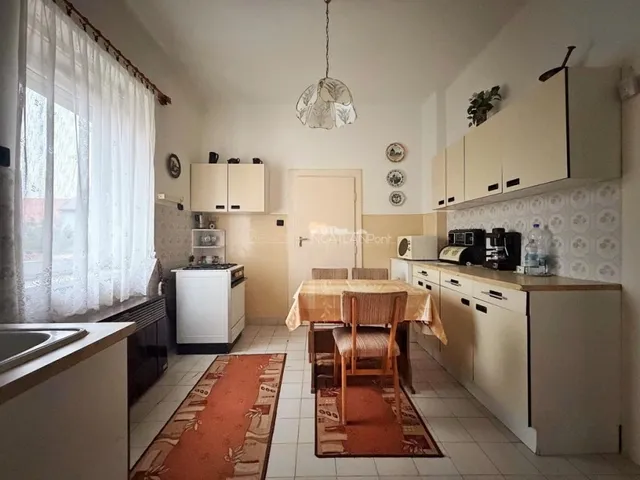 Eladó ház Szombathely, Belváros 75 nm