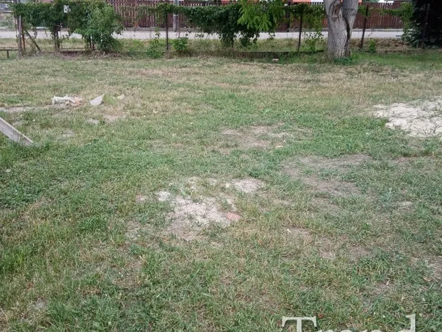 Eladó telek Szabadegyháza 1200 nm