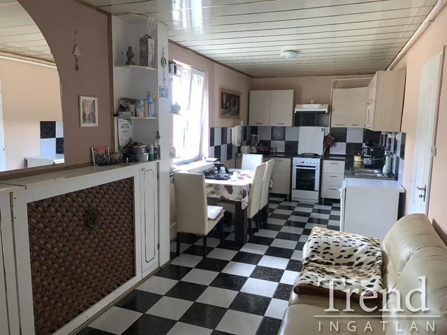 Eladó ház Dunaújváros, Óváros 160 nm