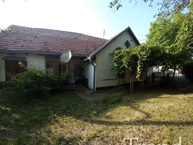 Eladó ház Kulcs 98 nm