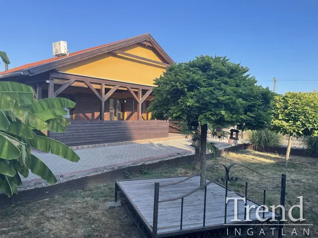 Eladó ház Dunaújváros, Táborállás 140 nm