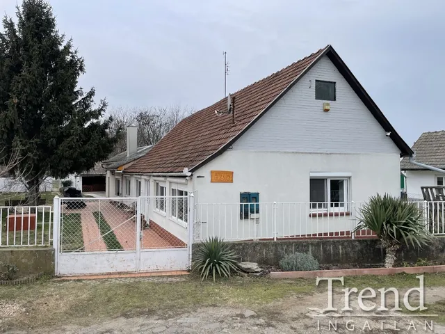 Eladó ház Dunaföldvár 137 nm