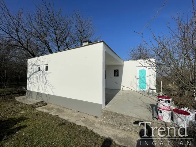 Eladó üdülő és hétvégi ház Kulcs 1000 nm