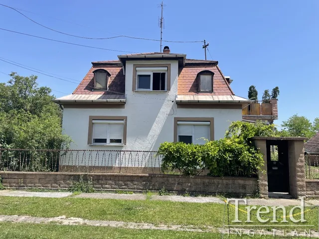 Eladó ház Dunaújváros, Újtelep 160 nm