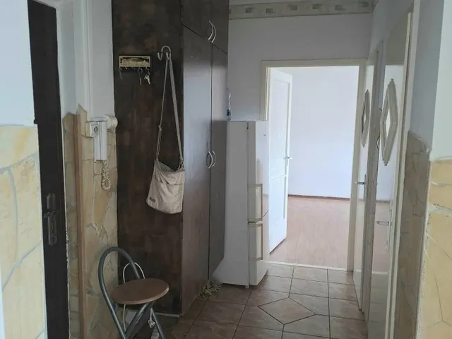 Eladó lakás Dunaújváros 54 nm
