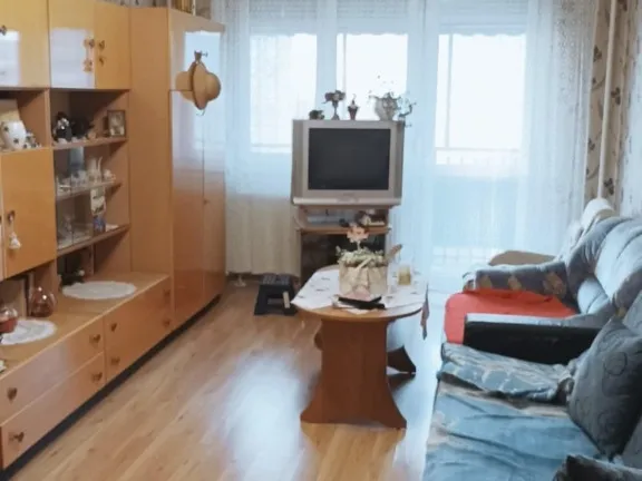 Eladó lakás Dunaújváros 59 nm