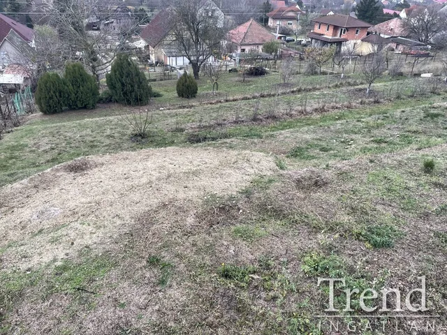 Eladó telek Kulcs 1000 nm