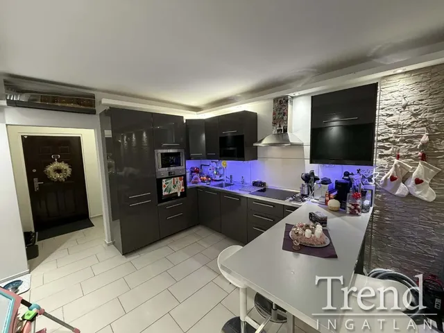 Eladó lakás Dunaújváros 59 nm