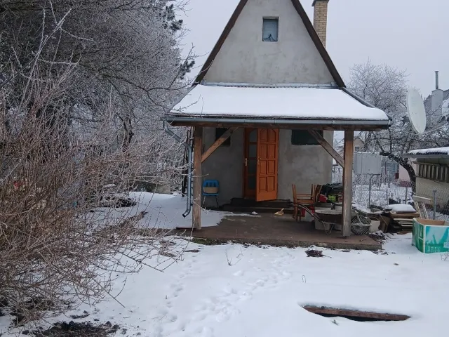 Eladó üdülő és hétvégi ház Kulcs 40 nm