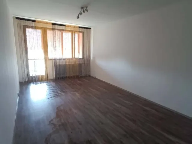 Eladó lakás Dunaújváros 53 nm