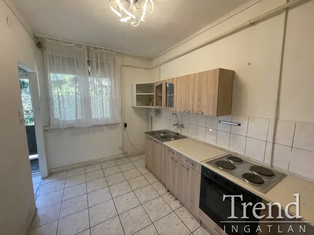 Eladó lakás Dunaújváros, Kertváros 35 nm