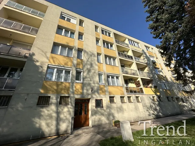 Eladó lakás Dunaújváros 55 nm