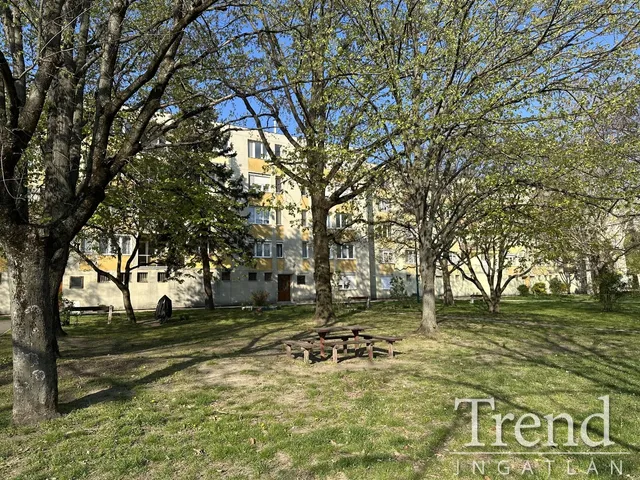 Eladó lakás Dunaújváros 55 nm