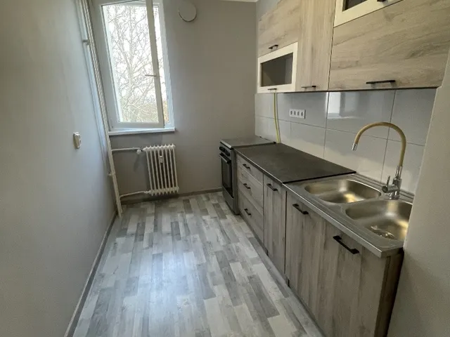 Eladó lakás Dunaújváros 55 nm