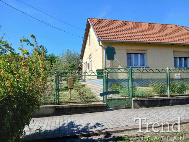 Eladó ház Dunaújváros, Újtelep 95 nm