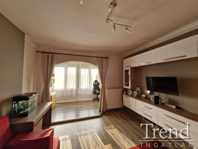 Eladó lakás Dunaújváros 58 nm