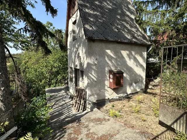 Eladó telek Kulcs 637 nm