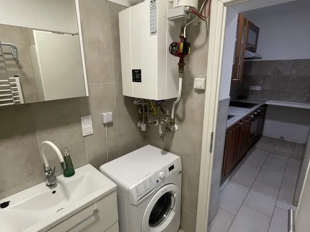 Kiadó ház Dunaújváros 80 nm