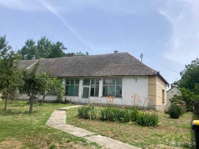 Eladó ház Uszód 110 nm