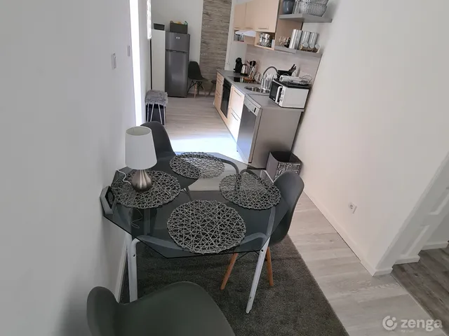 Eladó lakás Pécs, Belváros, Lenke utca 2. Fsz 1. 95 nm