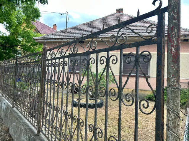 Eladó ház Bugyi, Ürbői út 9 64 nm
