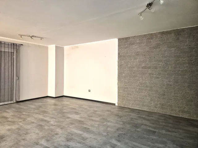 Eladó lakás Dabas 113 nm