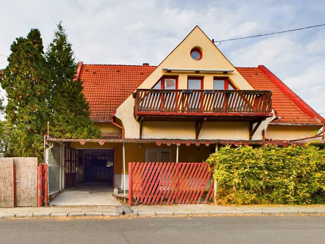 Eladó ház Pécs 365 nm