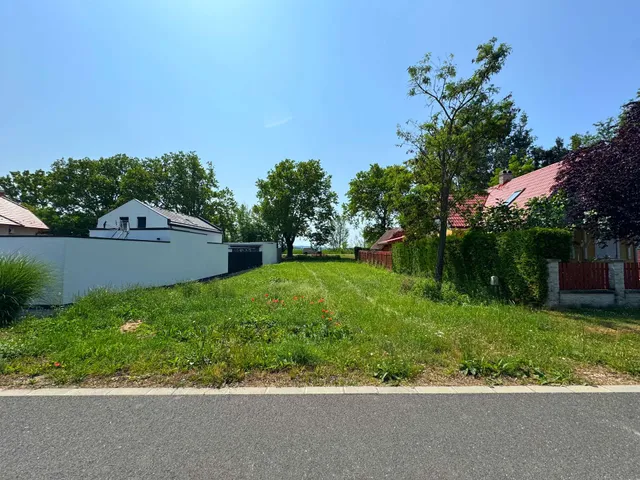 Eladó telek Balatonőszöd, Szent István utca 595 nm