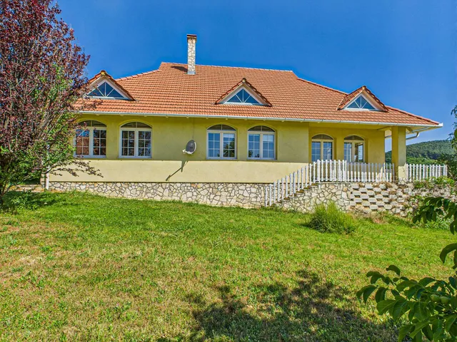 Eladó ház Hosszúhetény 148 nm